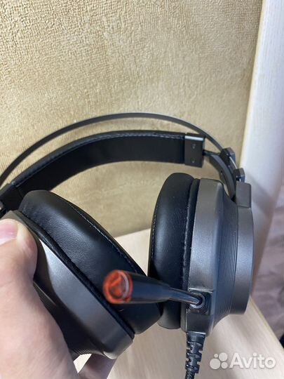 Игровые наушники