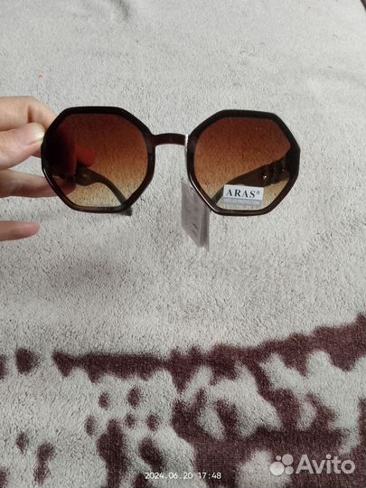 Солнцезащитные очки женские