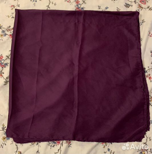 Шелковый женский платок