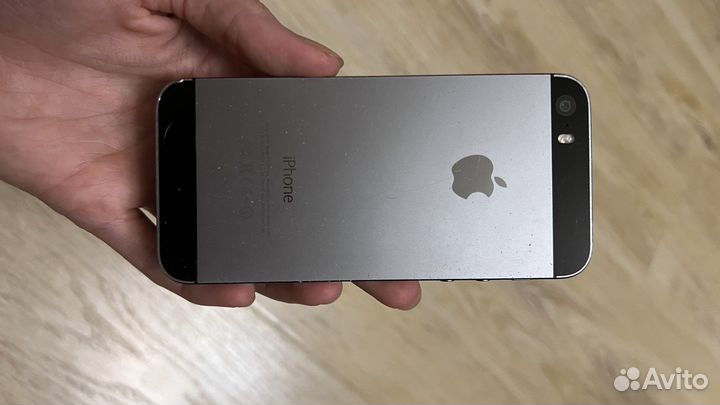iPhone 5S, 16 ГБ