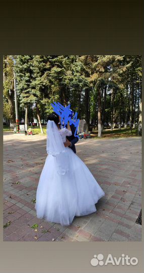 Продам свадебное платье чехол в подарок