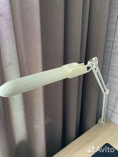 Лампа настольная