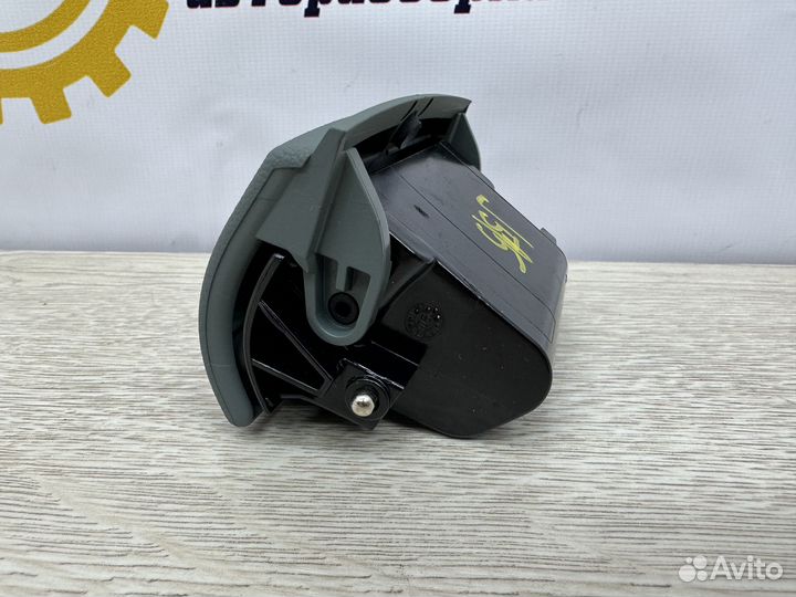 Пепельница задняя Audi A3 8P 2008