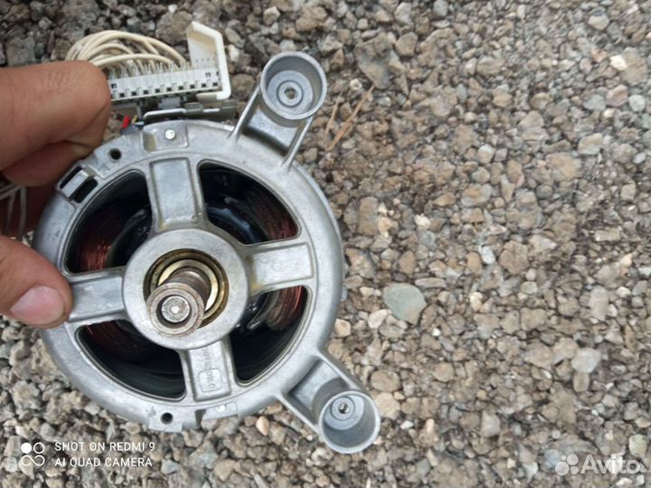 Двигататель стиральной машины