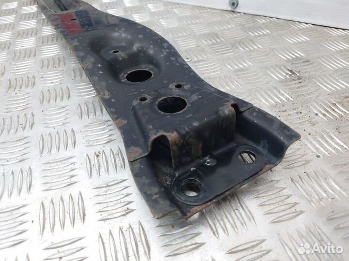 Балка передняя поперечная Mitsubishi Outlander