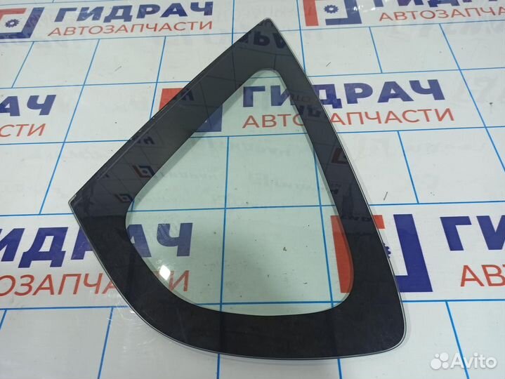 Стекло кузовное глухое левое Subaru Impreza (G12)