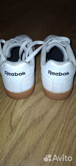 Кроссовки Reebok 37.5