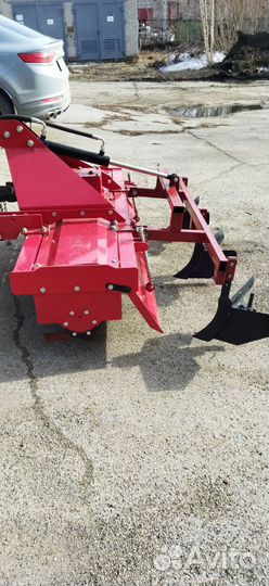 Вспашка земли мини трактором