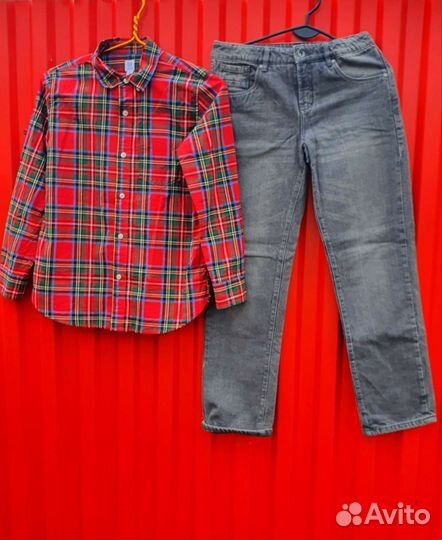 Рубашка и джинсы