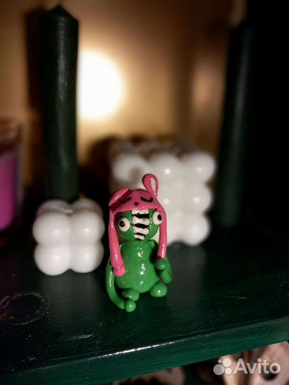 Милый монстр из полимерной глины