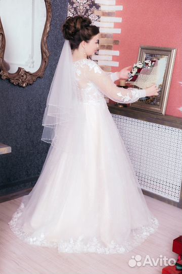 Свадебное платье