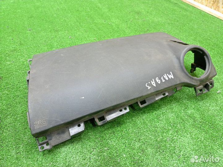 Накладка на торпедо Mazda 3 BK