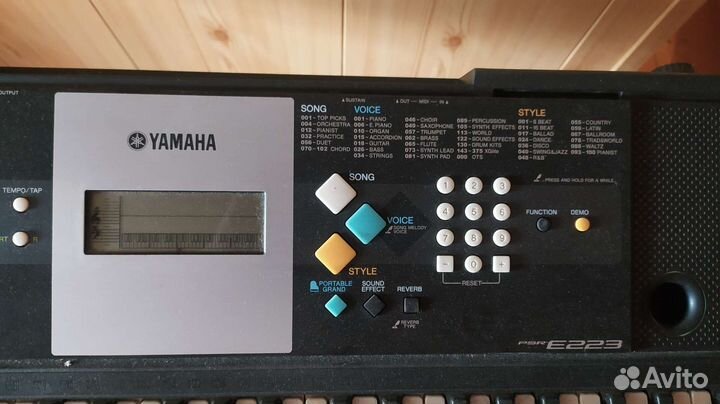 Синтезатор yamaha psr е223