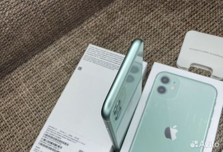 iPhone 11, 256 ГБ