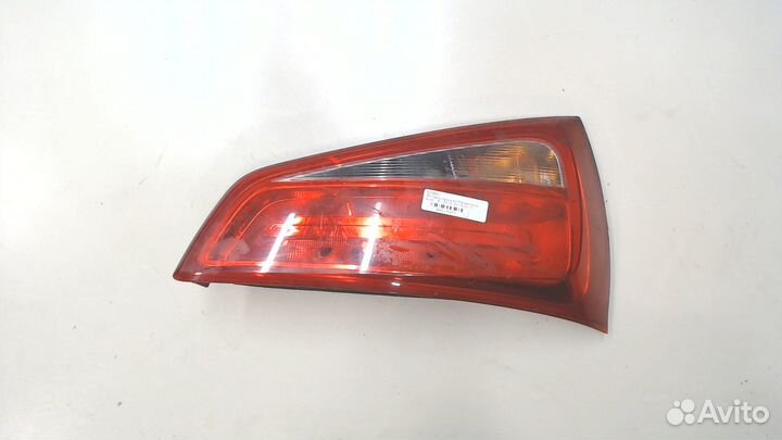 Фонарь крышки багажника Audi A1, 2010