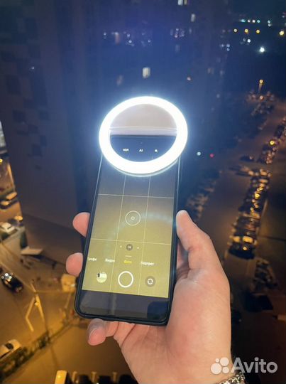 Кольцевая лампа на телефон. Кольцо для селфи