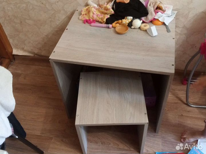 Стол со стульчиком