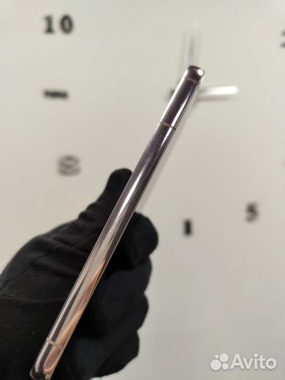 Samsung Galaxy S22, 8/256 ГБ