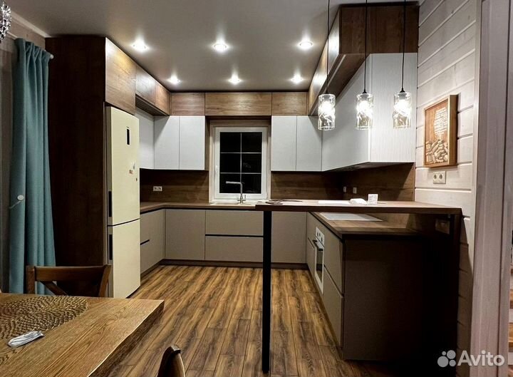 Кухонный гарнитур угловой от фабрики