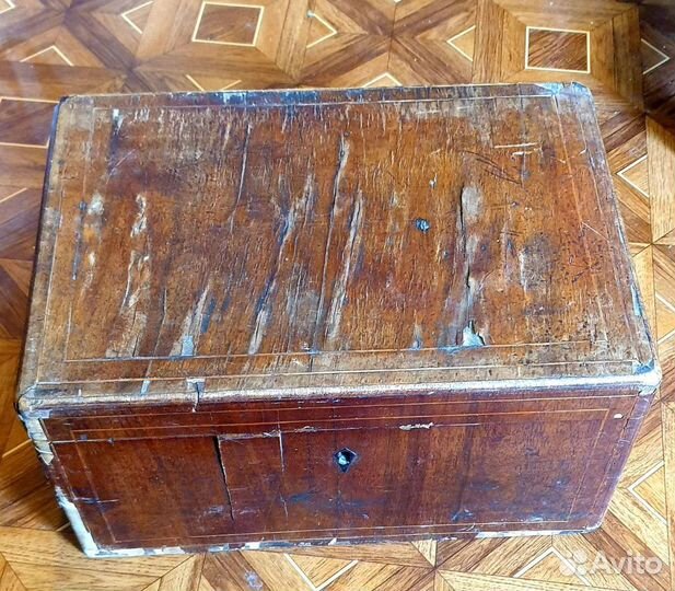 Сундук деревянный старинный