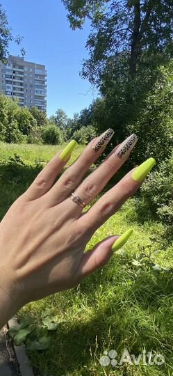 Мастер маникюра и педикюра