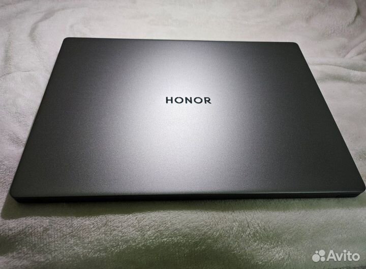 Honor Magicbook X14