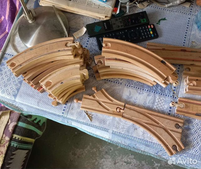 Деревянная железная дорога IKEA и brio