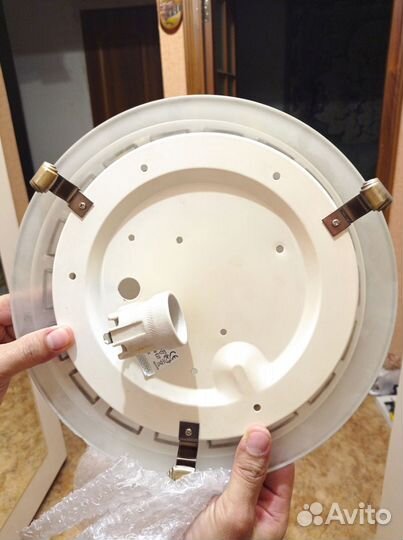 Светильник потолочный