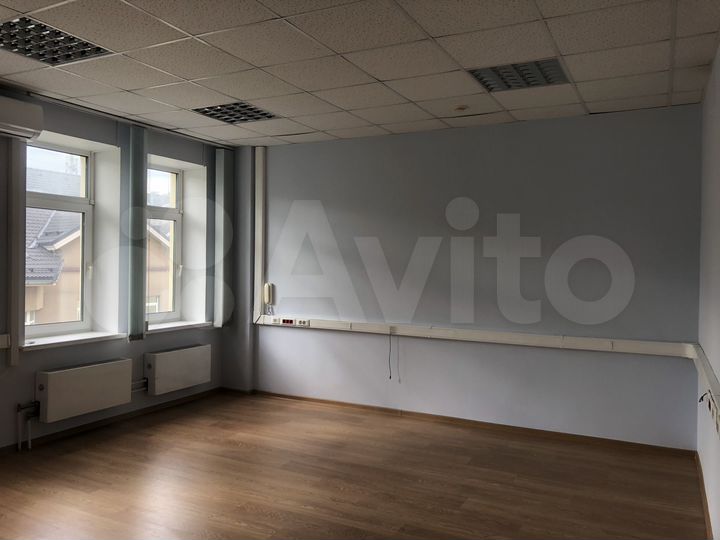 Офис/помещение на ул. Белинского 58/60, 27.7 м²
