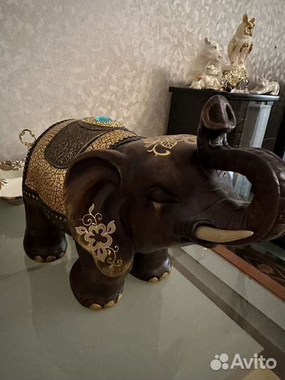 Статуэтка слон