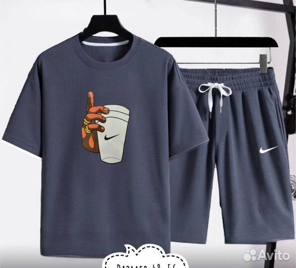 Спортивный костюм мужской с шортами Nike