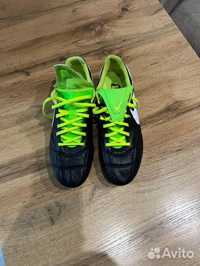 Бутсы футбольные Nike Tiempo