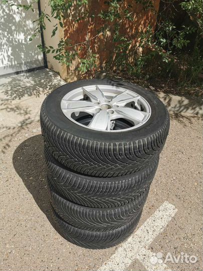 Диски литые. Колеса R16, в сборе с шинами