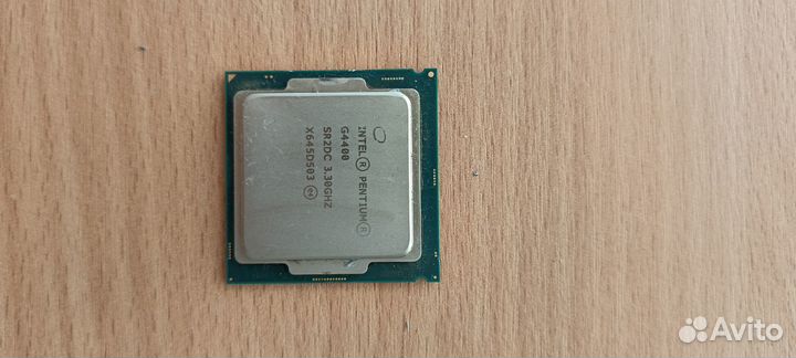 Продам процессор Intel pentium g4400 (Б/у)