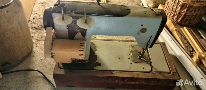 Швейная машина Veritas