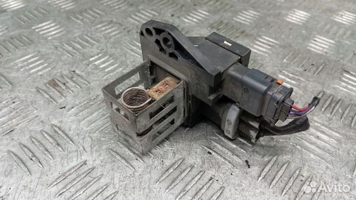 Блок управления вентилятором охлаждения Peugeot 2008