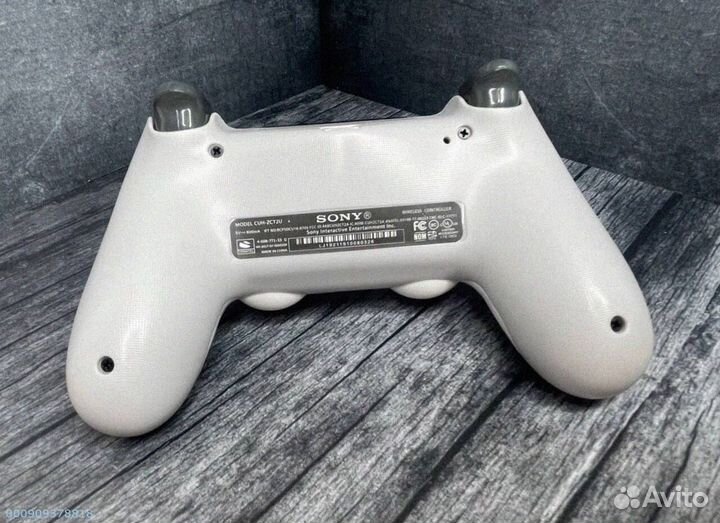 Геймпад DualShock 4