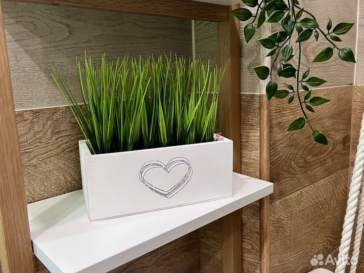 Травка в ящике