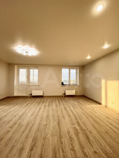 2-к. квартира, 65 м², 4/24 эт.
