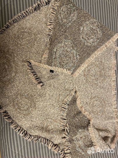 Шаль-платок, шарф, манишка вязанная