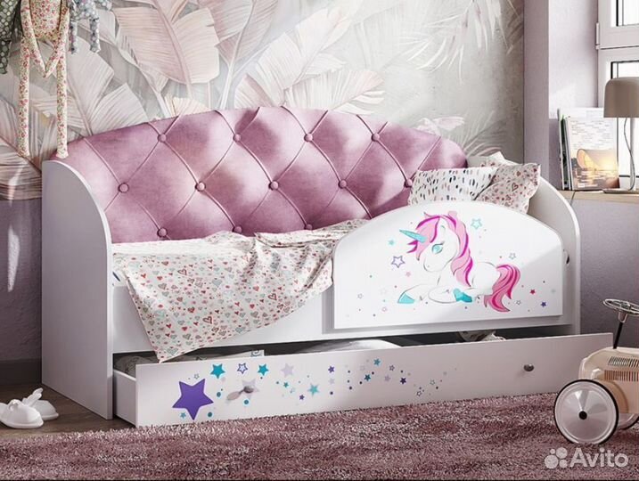 Диван кровать с бортиком и мягкой спинкой