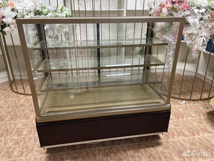 Холодильник витрина