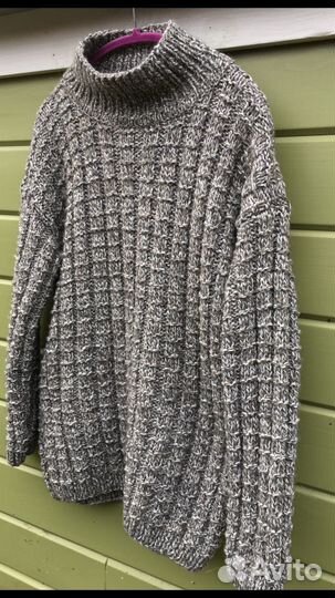 Новый свите ручной работы