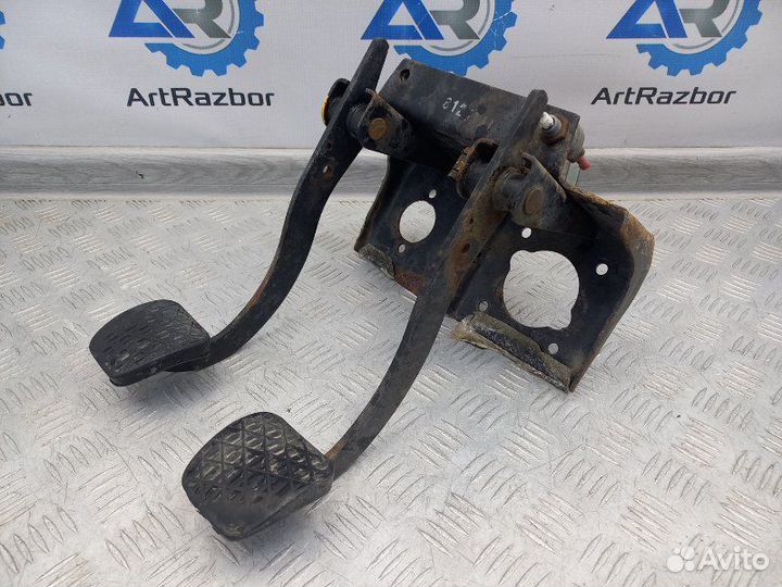 Педальный узел Mercedes-Benz T1 207