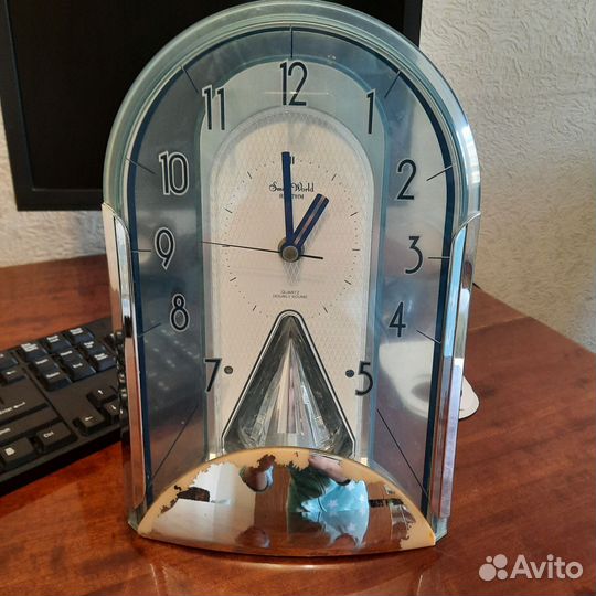 Часы rhyatm Япония светомузыкальные