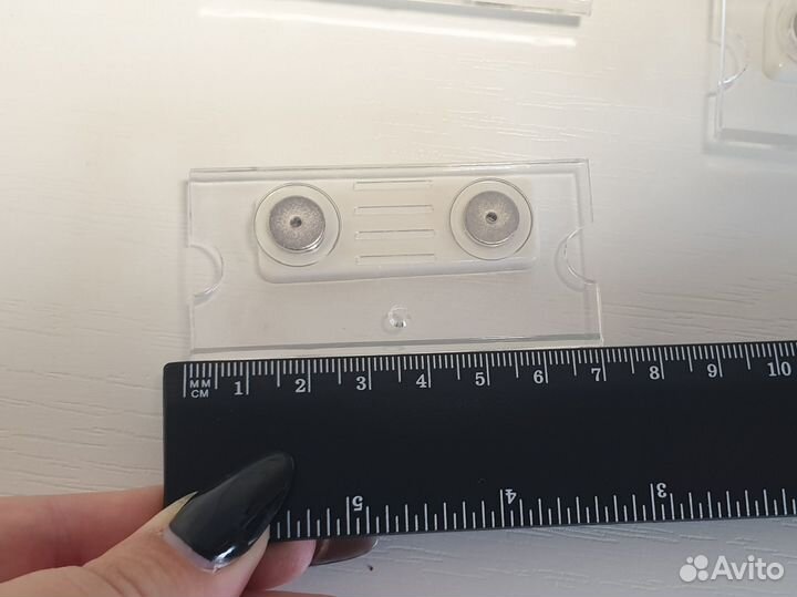 Держатель для бейджа на магните