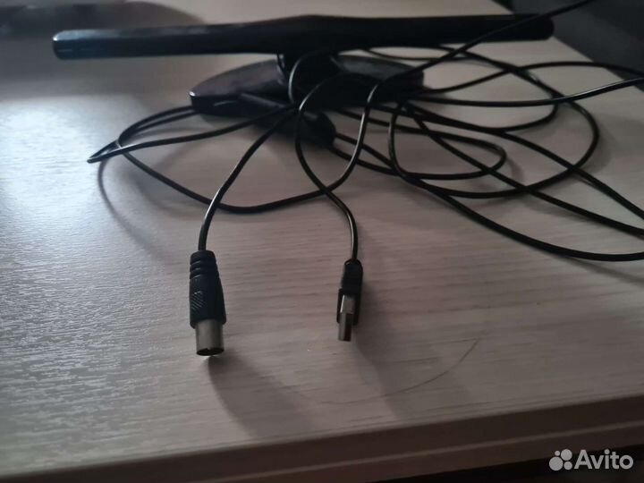 Комнатная антенна