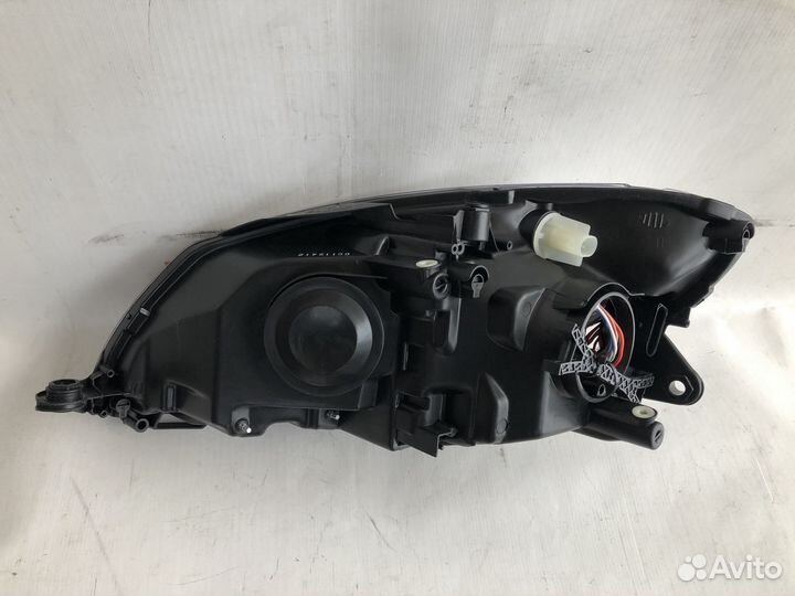 Fabia 10-15 Новая TYC Правая Фара Линза