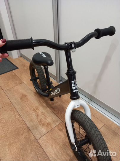 Беговел rush walker 12 дюймов