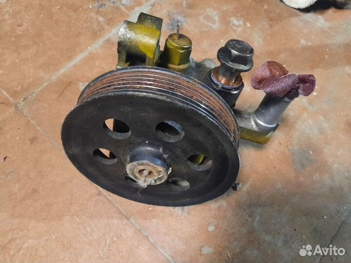 Насос гур Mazda MPV L3 2.3